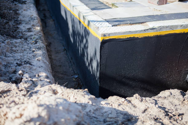 Flood containment and hydraulic sealing in Port Byron, IL